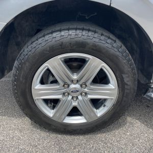 2021 FORD EXPEDITION XLT — миниатюра 19