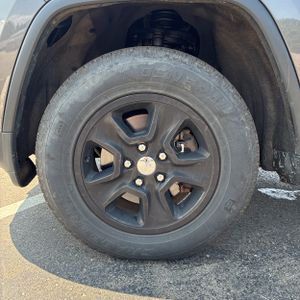 2015 JEEP GRAND CHEROKEE LAREDO — миниатюра 17