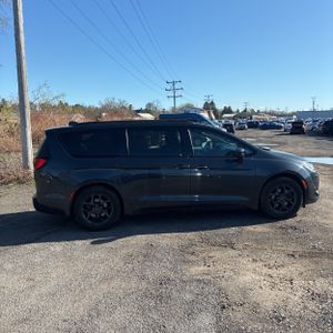 CHRYSLER PACIFICA TOURING L - 10