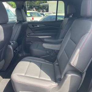 2025 Chevrolet TRAVERSE Z71 — миниатюра 34