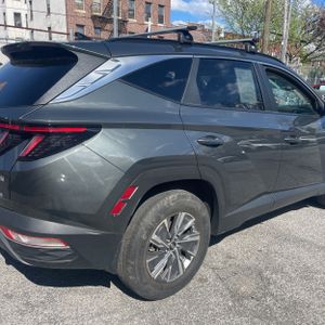 HYUNDAI TUCSON HYBRID BLUE - 9