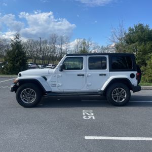 JEEP WRANGLER UNLIMITED SAHARA - 3