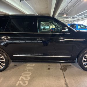 2020 Lincoln NAVIGATOR RESERVE — миниатюра 11