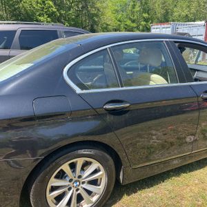 BMW 5 SERIES 528I - 8