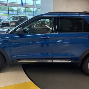 2020 FORD EXPLORER XLT photo 4