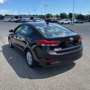 صورة 5 لـ 2017 Hyundai ELANTRA SE