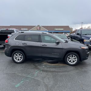 JEEP CHEROKEE LATITUDE PLUS - 9