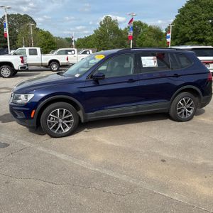 VOLKSWAGEN TIGUAN S - 3