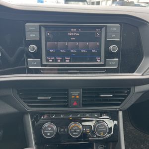 2019 Volkswagen JETTA SE thumbnail 37