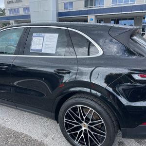 PORSCHE CAYENNE BASE - 6