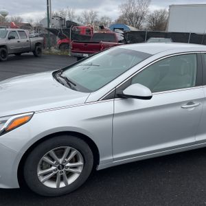 HYUNDAI SONATA BASE - 2