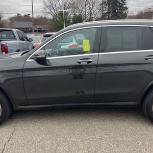 MERCEDES-BENZ GLC - 4