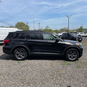 FORD EXPLORER XLT - 10