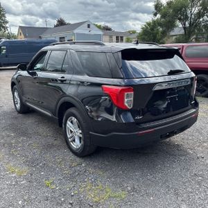 2022 FORD EXPLORER XLT photo 5