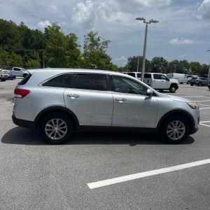 2018 KIA SORENTO L photo 10
