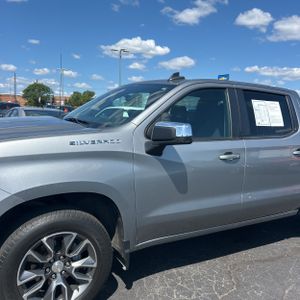 2023 Chevrolet SILVERADO 1500 LT — фото 2