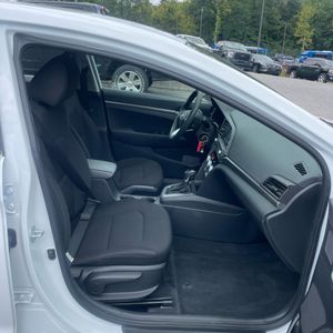 2019 Hyundai ELANTRA SE 缩略图 30