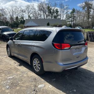 CHRYSLER PACIFICA TOURING-L - 5