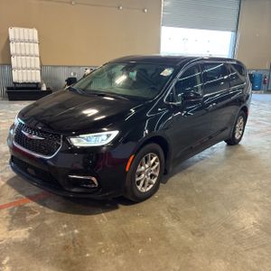 CHRYSLER PACIFICA TOURING L - 1