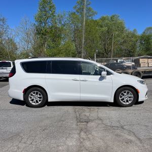 CHRYSLER PACIFICA TOURING L - 10