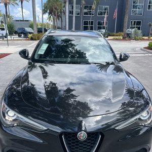 صورة 15 لـ 2021 ALFA Romeo STELVIO SPRINT