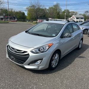HYUNDAI ELANTRA - 1