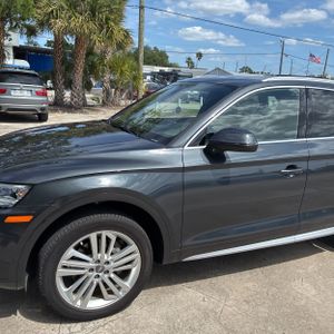 AUDI Q5 2.0T PREMIUM - 2