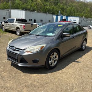 FORD FOCUS SE - 1