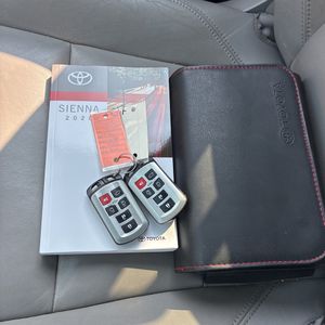 2020 Toyota SIENNA XLE 8-PASSENGER thumbnail 57