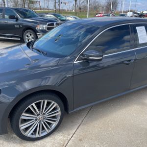 VOLKSWAGEN PASSAT 1.8T SPORT - 2