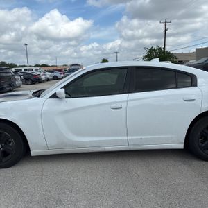 DODGE CHARGER SXT - 4