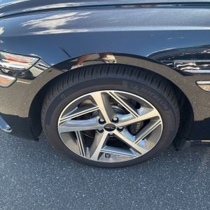 2025 Genesis G80 3.5T SPORT ADVANCED — фото 13