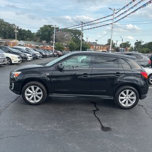 2015 Mitsubishi OUTLANDER SPORT SE — фото 3