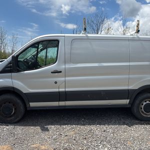 FORD TRANSIT 250 - 4