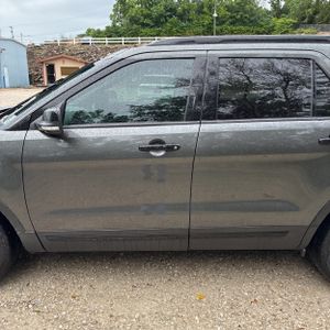 FORD EXPLORER SPORT - 4