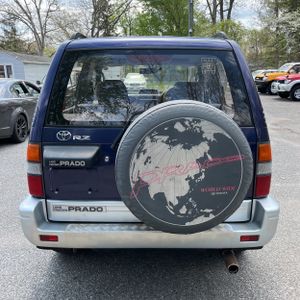 TOYOTA LAND CRUISER - 7