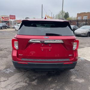 FORD EXPLORER XLT - 7