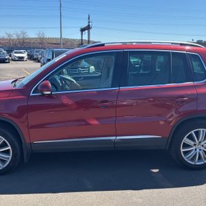 VOLKSWAGEN TIGUAN 2.0T SEL 4MOTION - 4