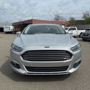 FORD FUSION SE - 8