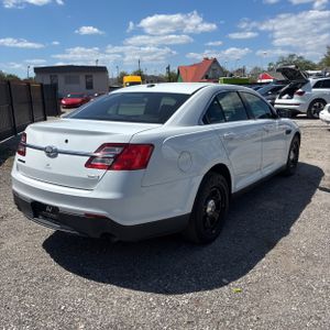 FORD TAURUS POLICE INTERCEPTOR - 8