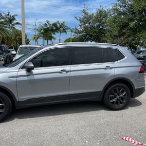 صورة 3 لـ 2024 Volkswagen TIGUAN SE