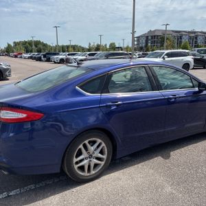 FORD FUSION SE - 9