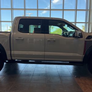 FORD F-150 RAPTOR - 10