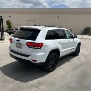 JEEP GRAND CHEROKEE - 8