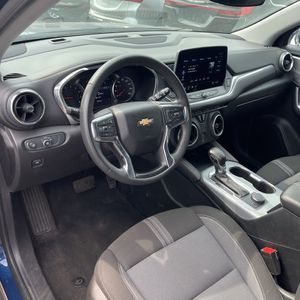 صورة مصغرة 35 لـ 2023 Chevrolet BLAZER LT