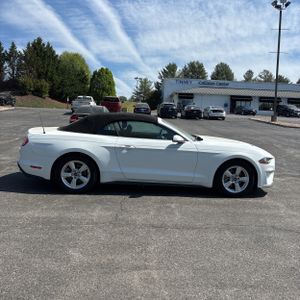 FORD MUSTANG ECOBOOST - 10