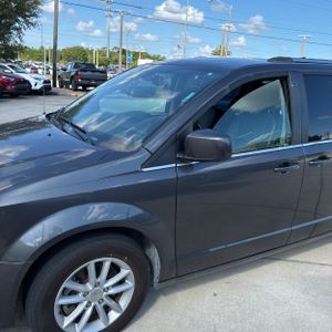 DODGE GRAND CARAVAN SXT - 2