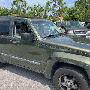 2009 JEEP LIBERTY SPORT 缩略图 13
