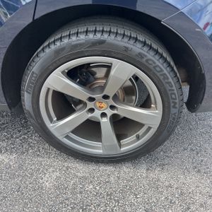 2022 Porsche MACAN BASE — миниатюра 18