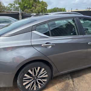 NISSAN ALTIMA SV FWD - 9